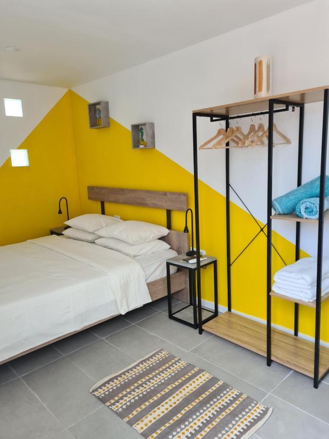 Greco Paradise Suites - Adult Only เนอา สกีโอนี ภายนอก รูปภาพ