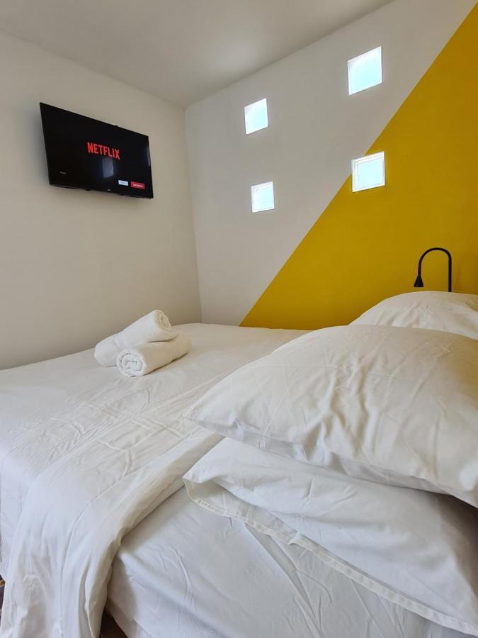 Greco Paradise Suites - Adult Only เนอา สกีโอนี ภายนอก รูปภาพ